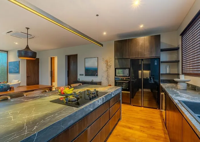 Stylish 3br Walking Distance To Lyma *